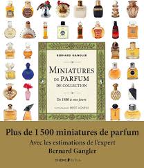 Miniatures de Parfum : Voyage de 1800 à Aujourd'hui